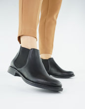 Charger l'image dans la galerie, bottines vegan chelsea noir femme