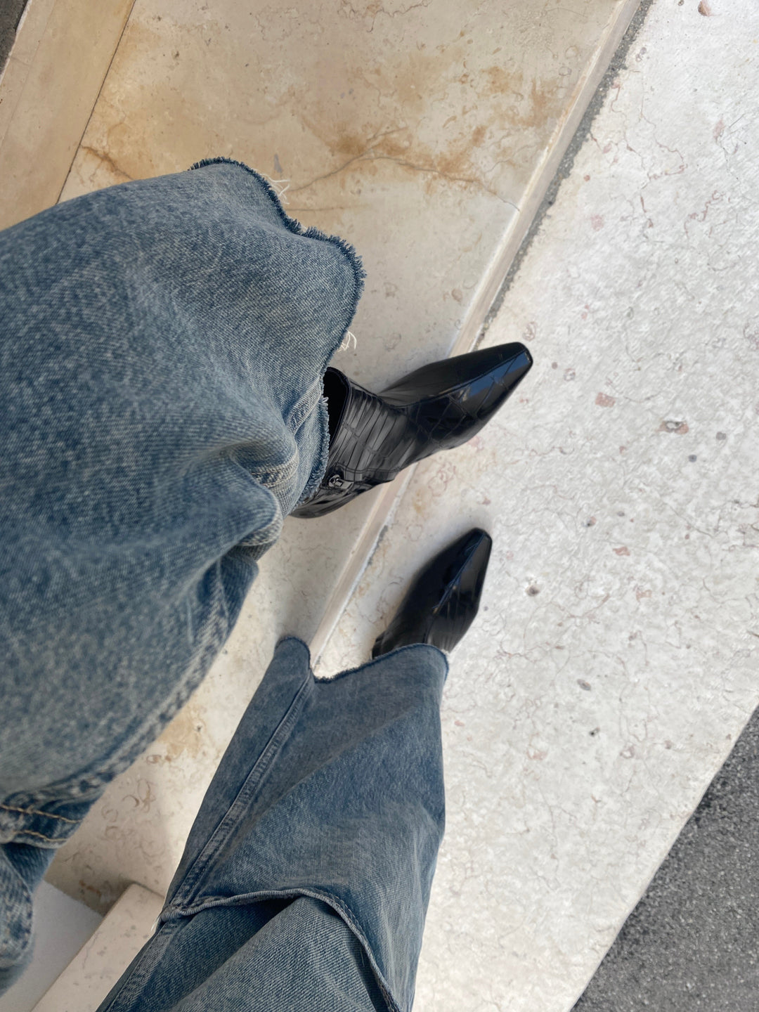 Bottines originales en cuir vegan effet Crocodile Noir