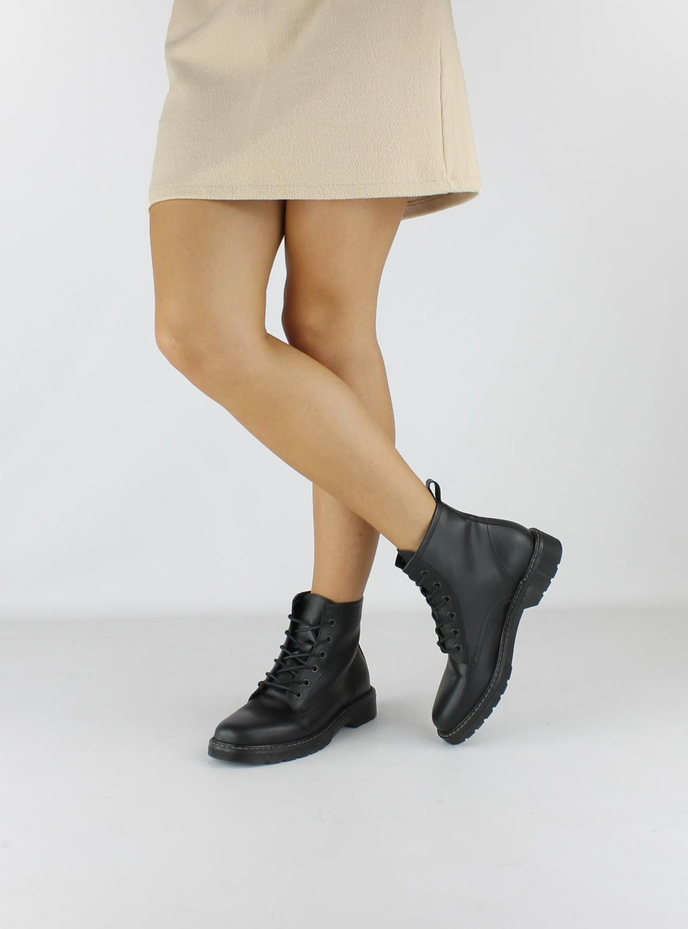 bottines ecoresponsable noires à lacets