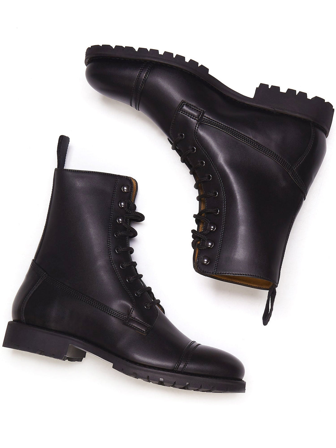 bottines noires à lacet