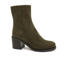 Load image into Gallery viewer, bottines vegan style vintage couleur vert khaki effet suede