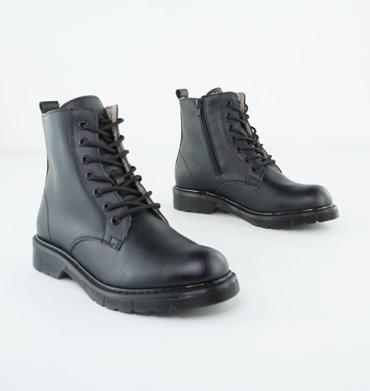 Bottines noirs vegan fourrées