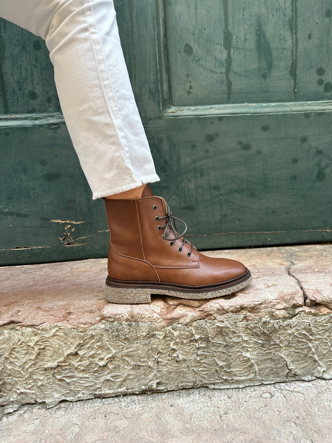 bottines à lacet en cuir vzgan marron