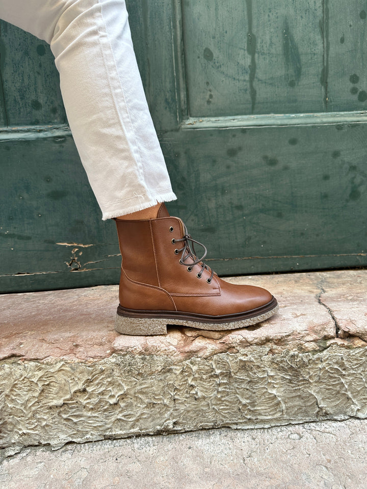 bottines à lacet en cuir vzgan marron