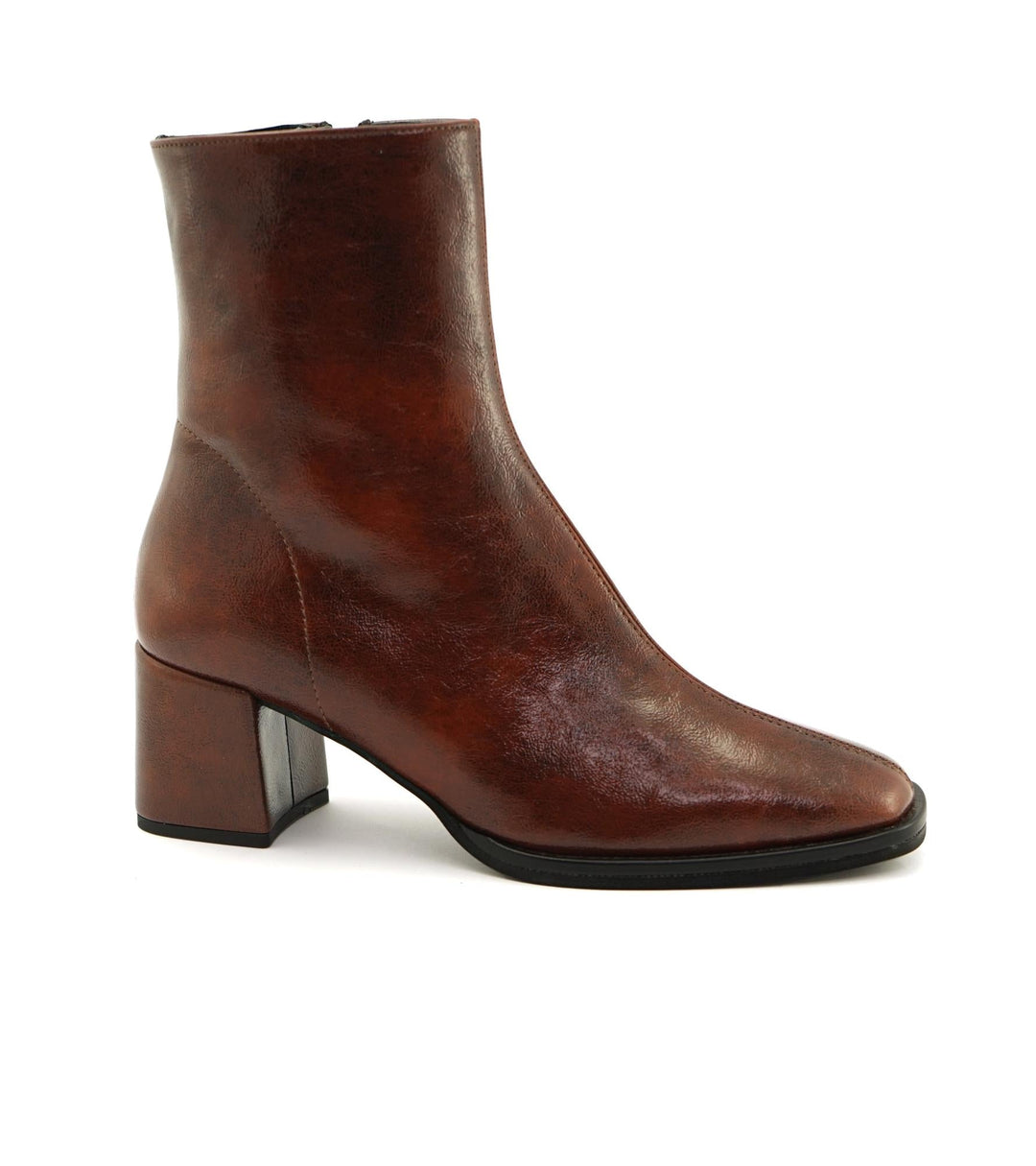 bottines à talons en cuir vegan marron, design vintage