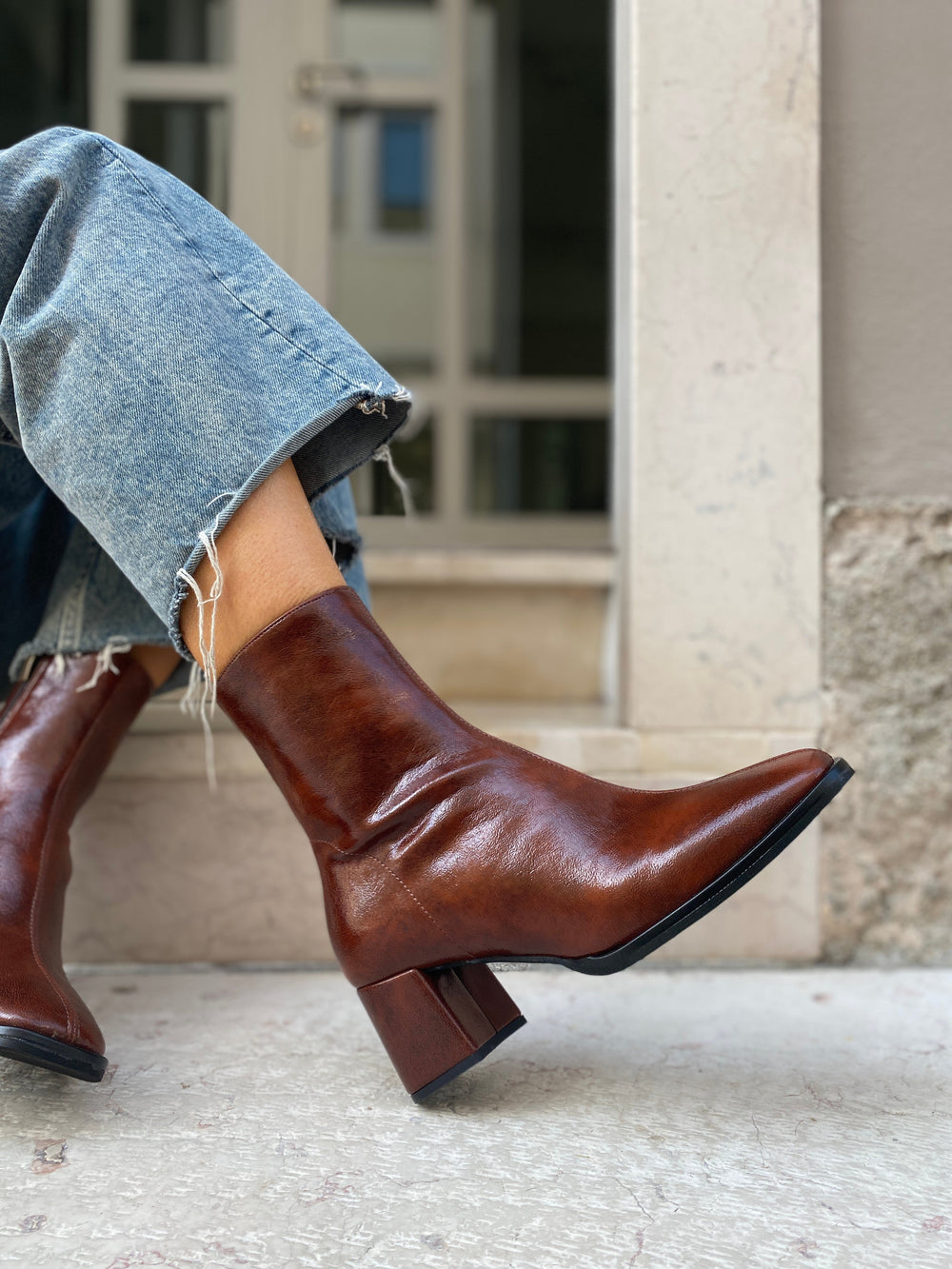 bottines à talons en cuir vegan marron, design vintage