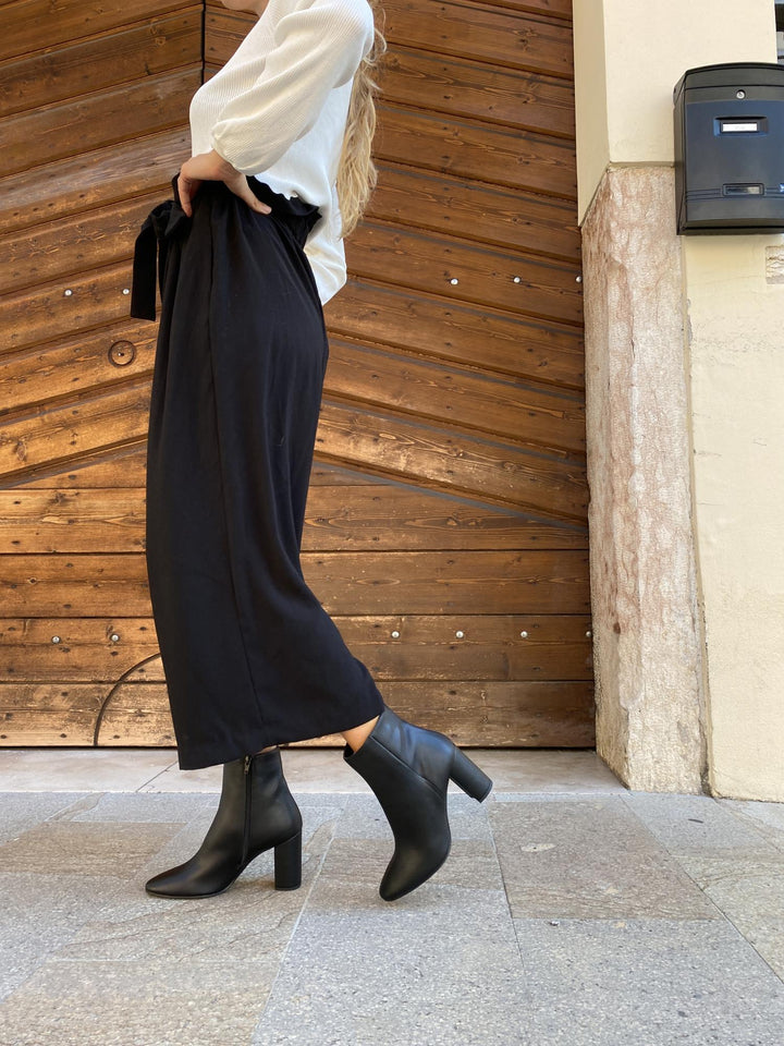 bottines noires vegan à talons hauts