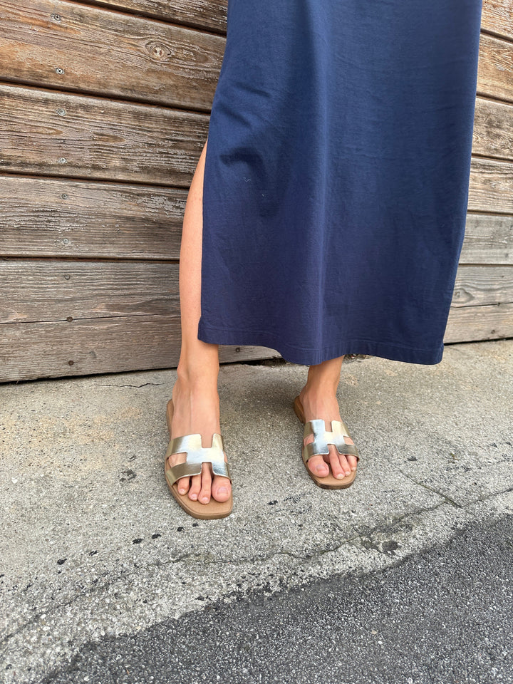 mules couleur or en simili cuir vegan