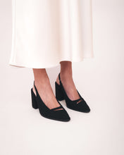 Load image into Gallery viewer, Damen vegane schwarze Pumps mit hohem Absatz – spitze Form, Slingback