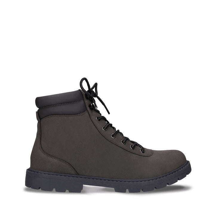 chaussures de montagne vegan