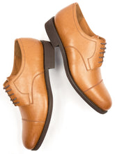 Charger l&#39;image dans la galerie, Derbies pour home en cuir vegan marron camel