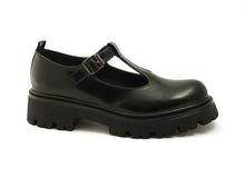 Charger l&#39;image dans la galerie, chaussures Mary Janes en cuir vegan noir vernis