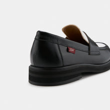 Charger l'image dans la galerie, mocassins noir et blanc vegan