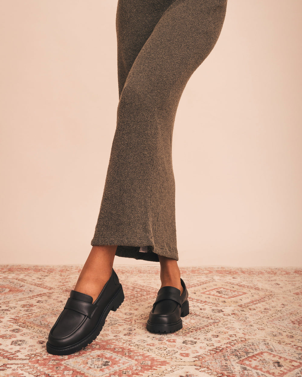Mocassins noirs en cuir vegan femme