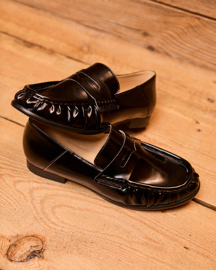 Mocassins vegan de la marque Minuit sur Terre, modèle Erable Noir