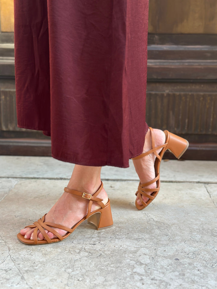 sandales à talons vegan marron