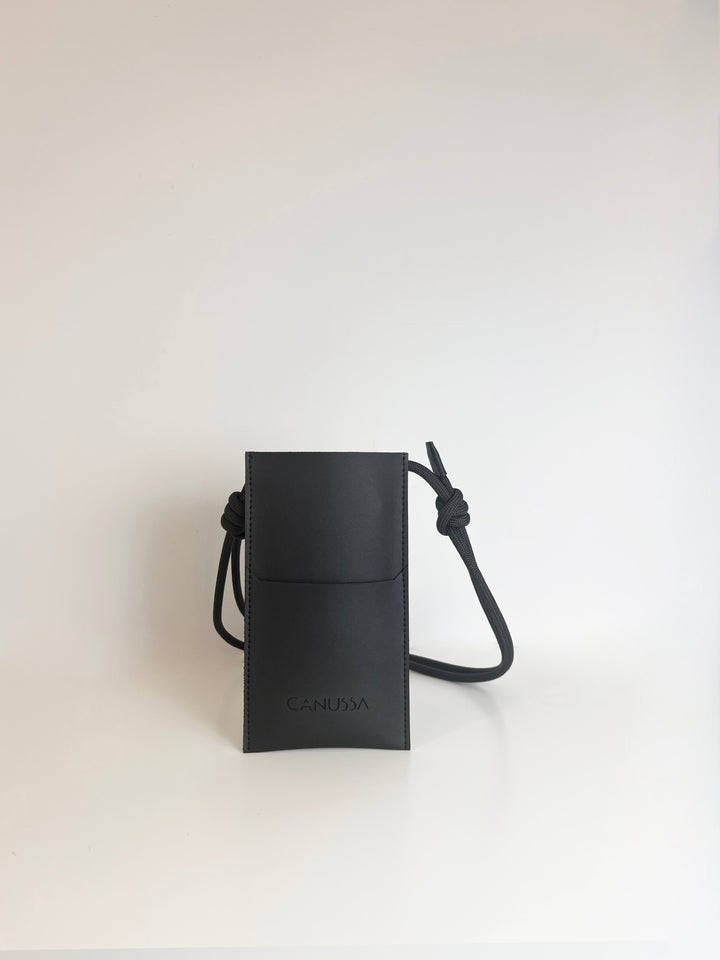 étui pour téléphone éco responsable noir en cuir de maïs