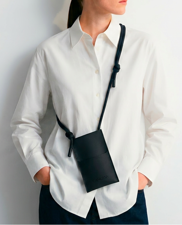 pochette pour téléphone vegan noir en alter-cuir de maïs