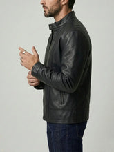 Laden Sie das Bild in den Galerie-Viewer, Veste en cuir vegan pour homme style racer