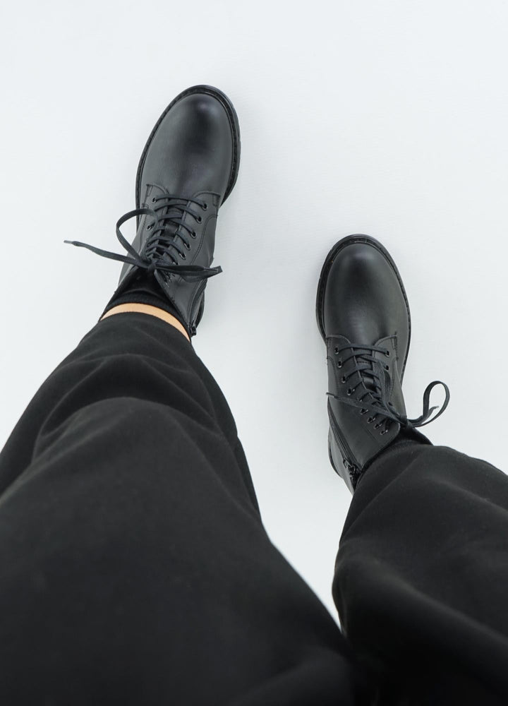 bottines noire à lacet en cuir vegan