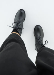 bottines noire à lacet en cuir vegan
