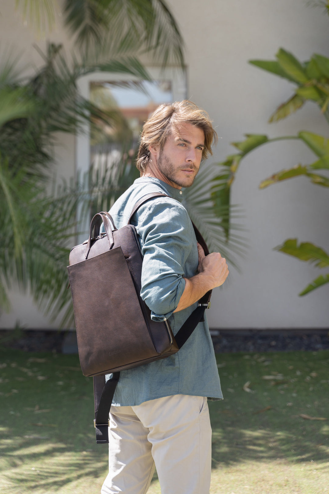 Sac à dos pour homme en cuir vegan marron pour ordinateur portable