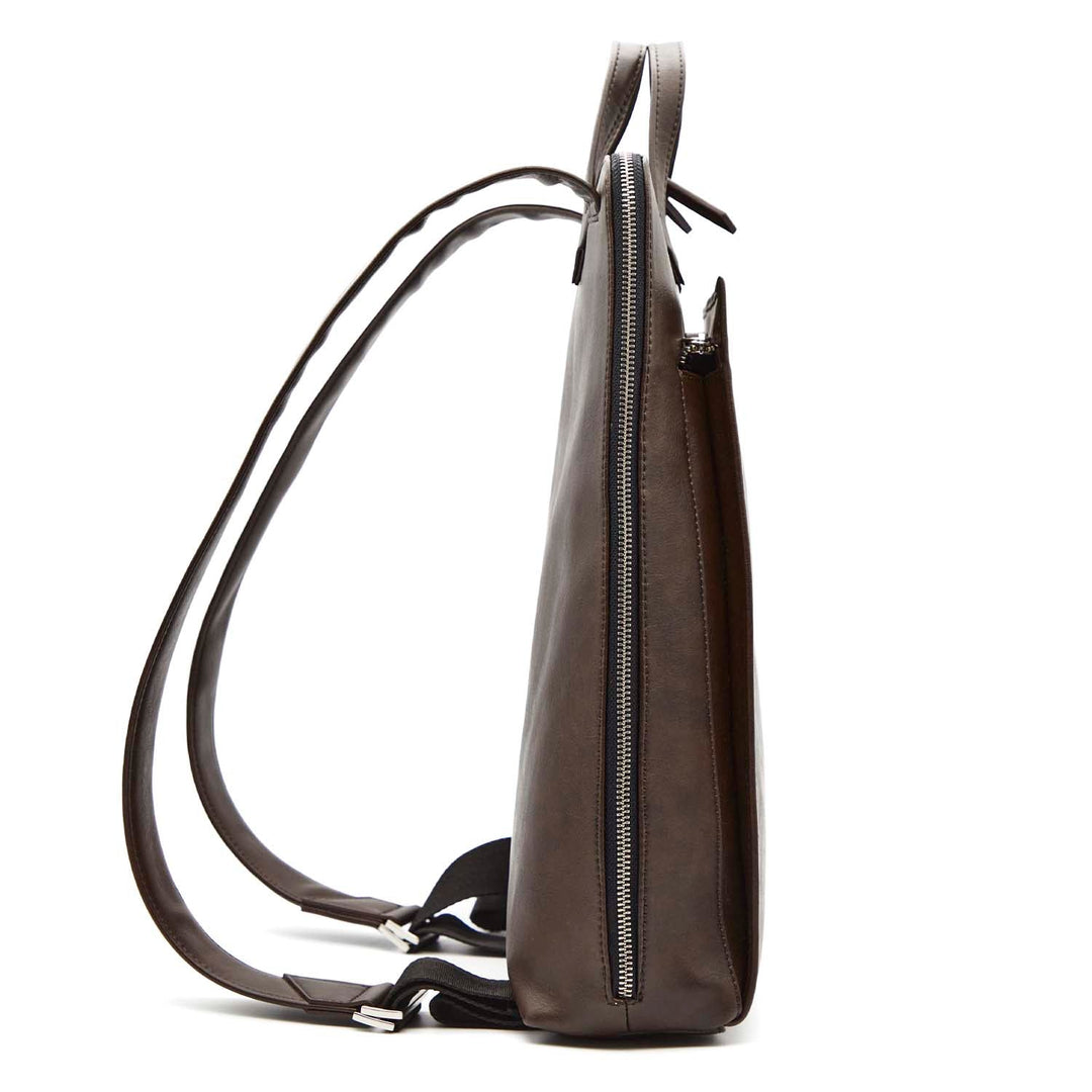 Sac à dos plat en cuir vegan marron pour ordinateur portable