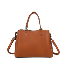 Charger l&#39;image dans la galerie, Vue de dos du sac à main camel sécurisé Arsayo Passiflore