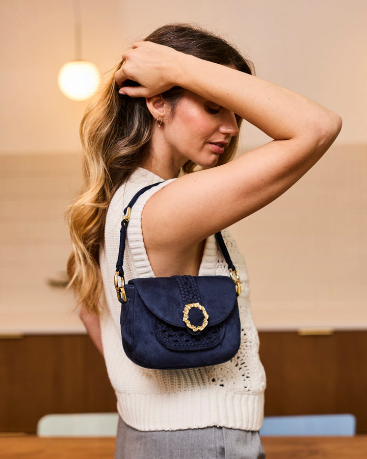 Sac à main vegan Mira Bleu Minuit Tressé de la marque Minuit sur Terre