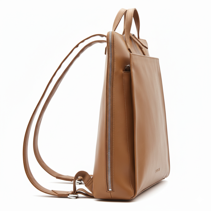 Sac à dos écoresponsable en cuir vegan camel pour ordinateur portable