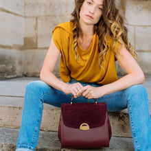 Load image into Gallery viewer, Sac à main vegan Paname Oxymore bordeaux - maroquinerie végane et éthique