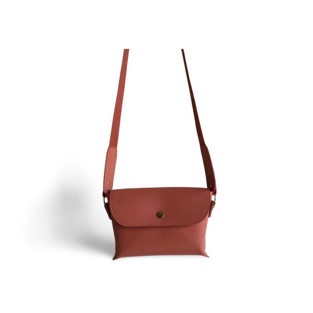 sac à main en cuir vegan rose