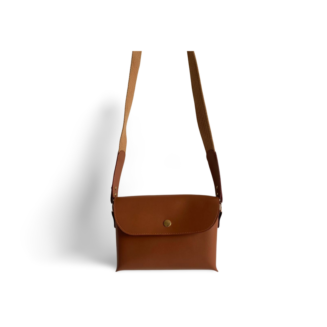 sac à main en cuir vegan marron