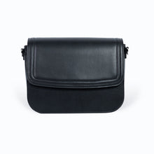 Load image into Gallery viewer, Sac vegan Brigitte, un incontournable d&#39;une garde robe chic et responsable 