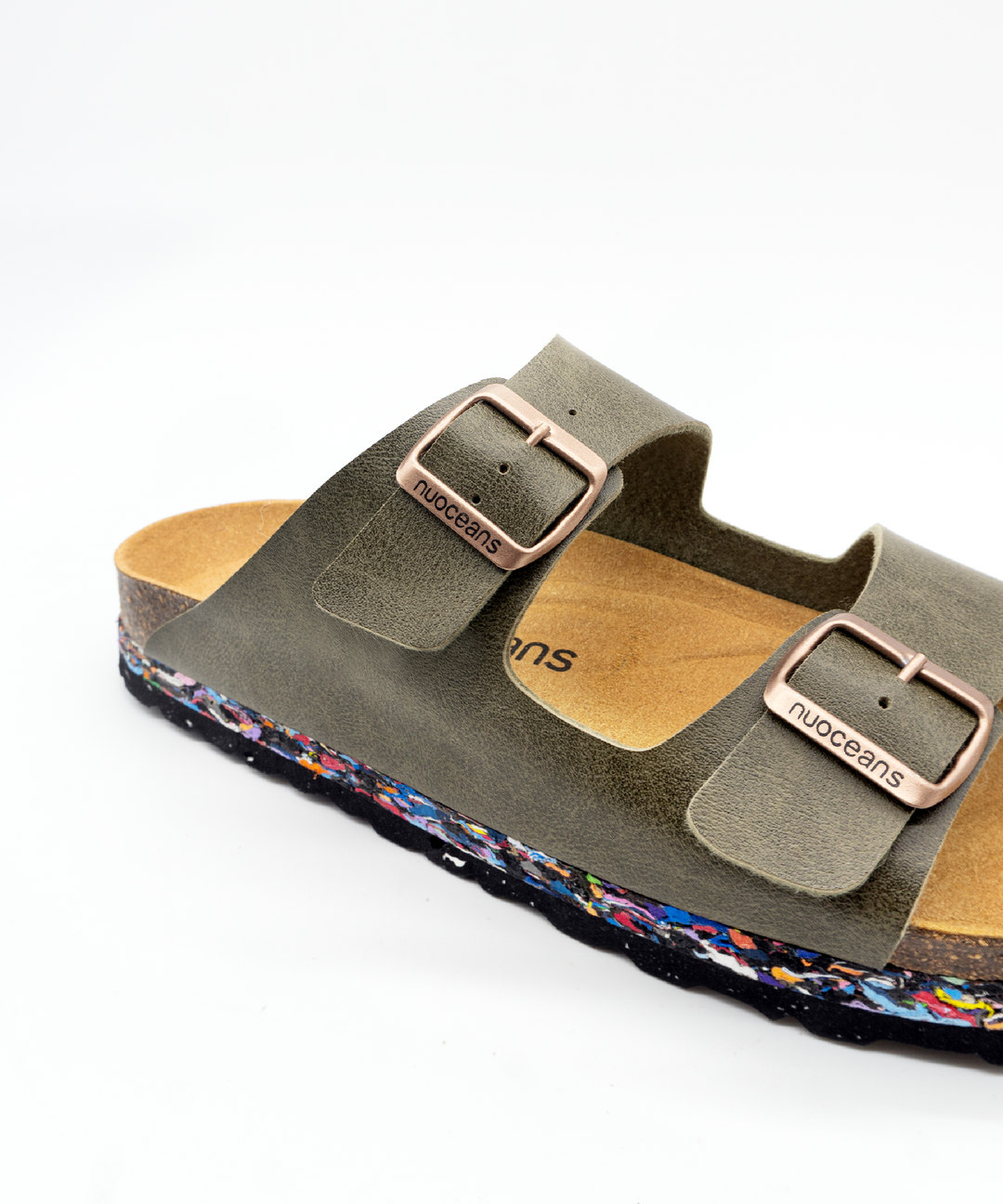 sandales mules styles Birkenstock khaki en cuir vegan eco responsable