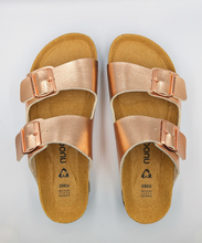 Charger l'image dans la galerie, Sandales style Birkenstock or rosé métalisé