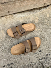 Charger l&#39;image dans la galerie, sandales types birkenstock marron
