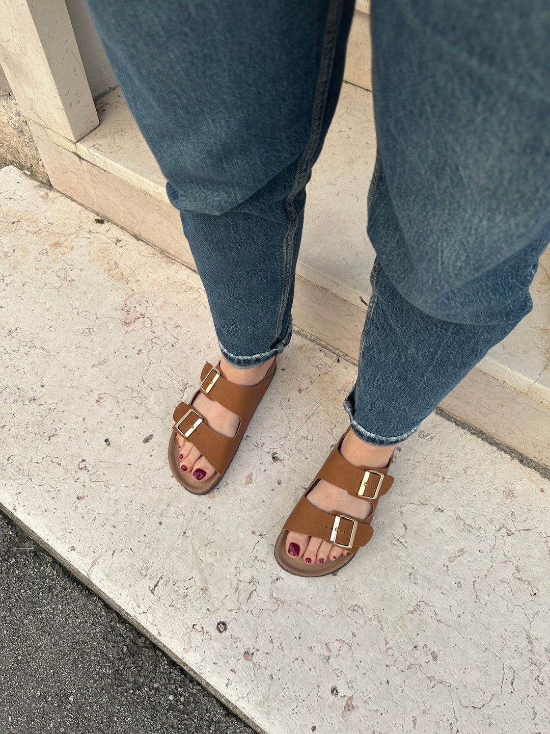 sandales types birkenstock ethique et vegan marron
