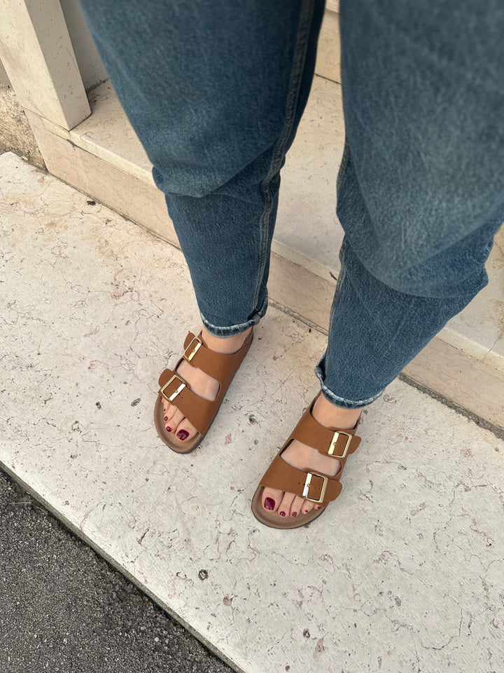 sandales types birkenstock ethique et vegan marron