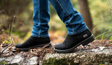 Load image into Gallery viewer, Crossover Hemp Chelsea for Men - Black