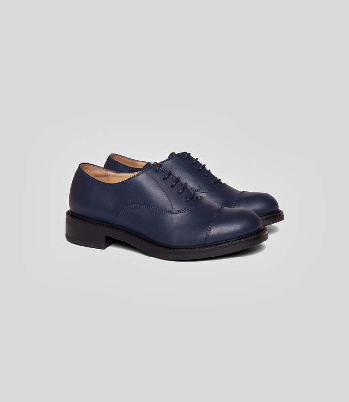 chaussures femme oxford en cuir vegan bleu 