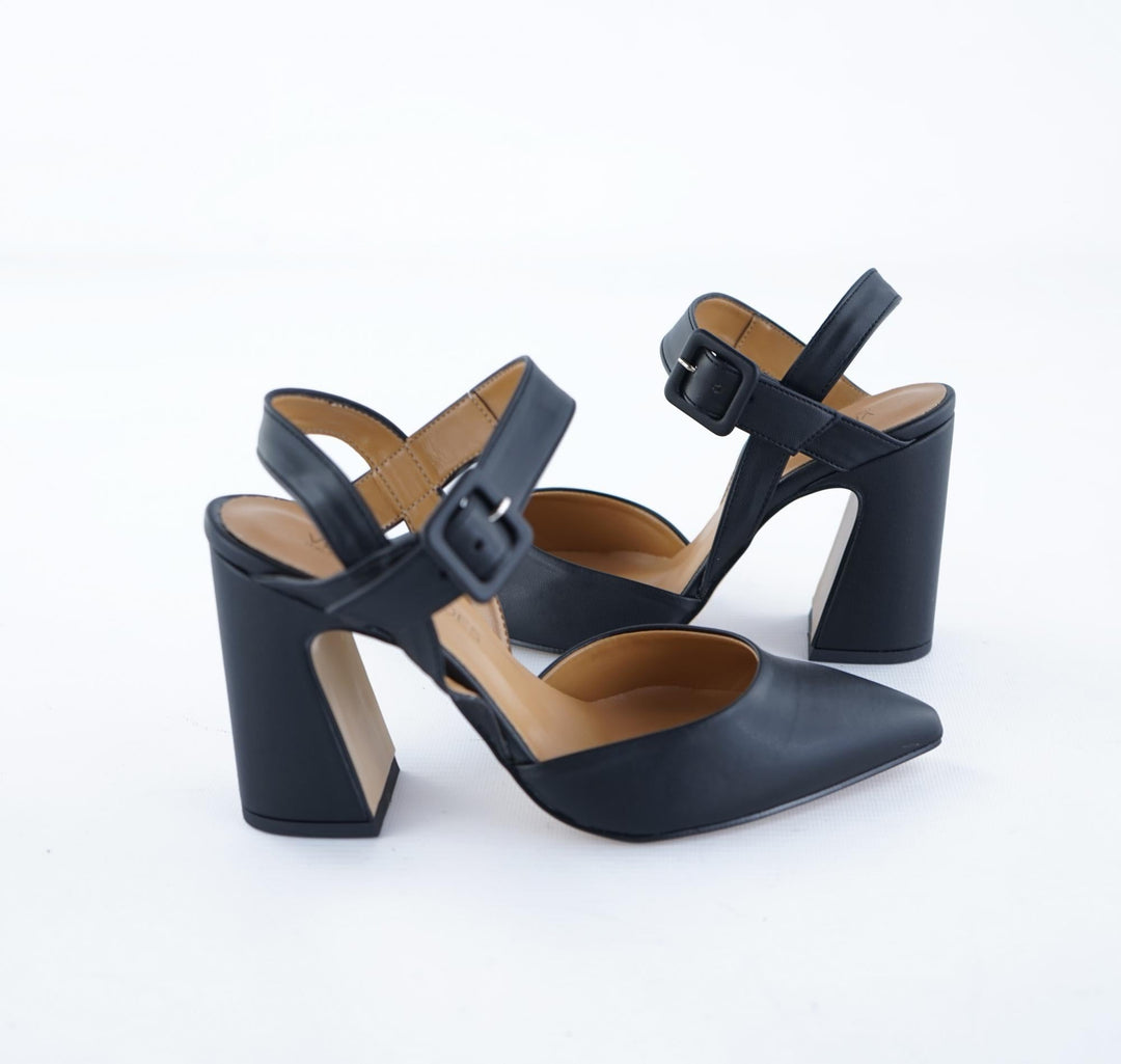 chaussures à talons noires conçues à partir d&