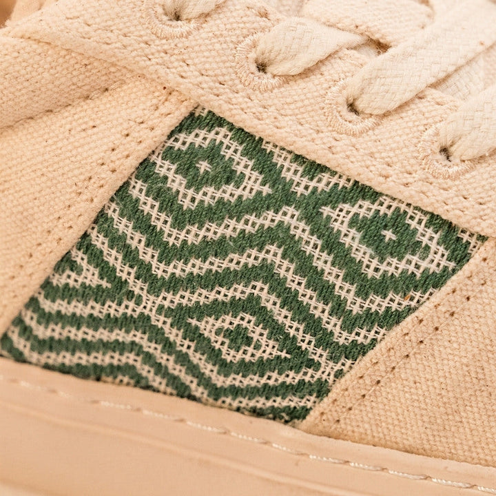 baskets vegan blanche avec  tissage ethnique marque N&