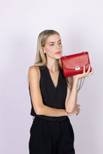 Load image into Gallery viewer, Sac à main vegan femme rouge effet lézard, Mini Paname Ashoka Paris, style éthique et raffiné