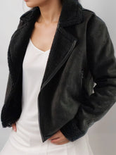 Charger l&#39;image dans la galerie, veste aviateur pour femme noire doublé sherpa