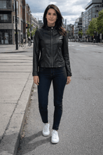Load image into Gallery viewer, veste en cuir vegan noire ceintrée  pour femme