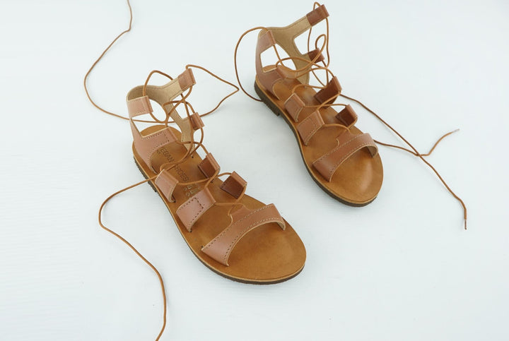 sandales gladiateur en cuir vegan marron