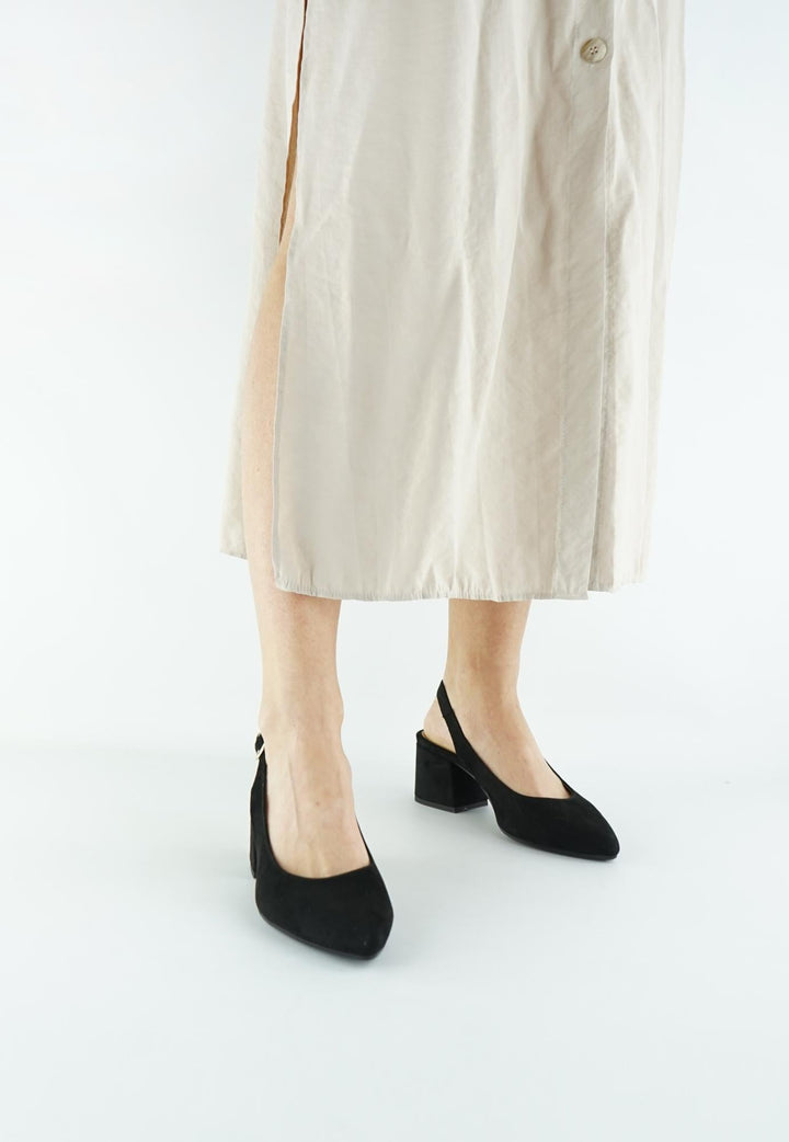 chaussures à talons vegan noir à bout pointu