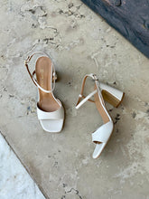 Load image into Gallery viewer, sandales à talons blanches en cuir vegan Mariag