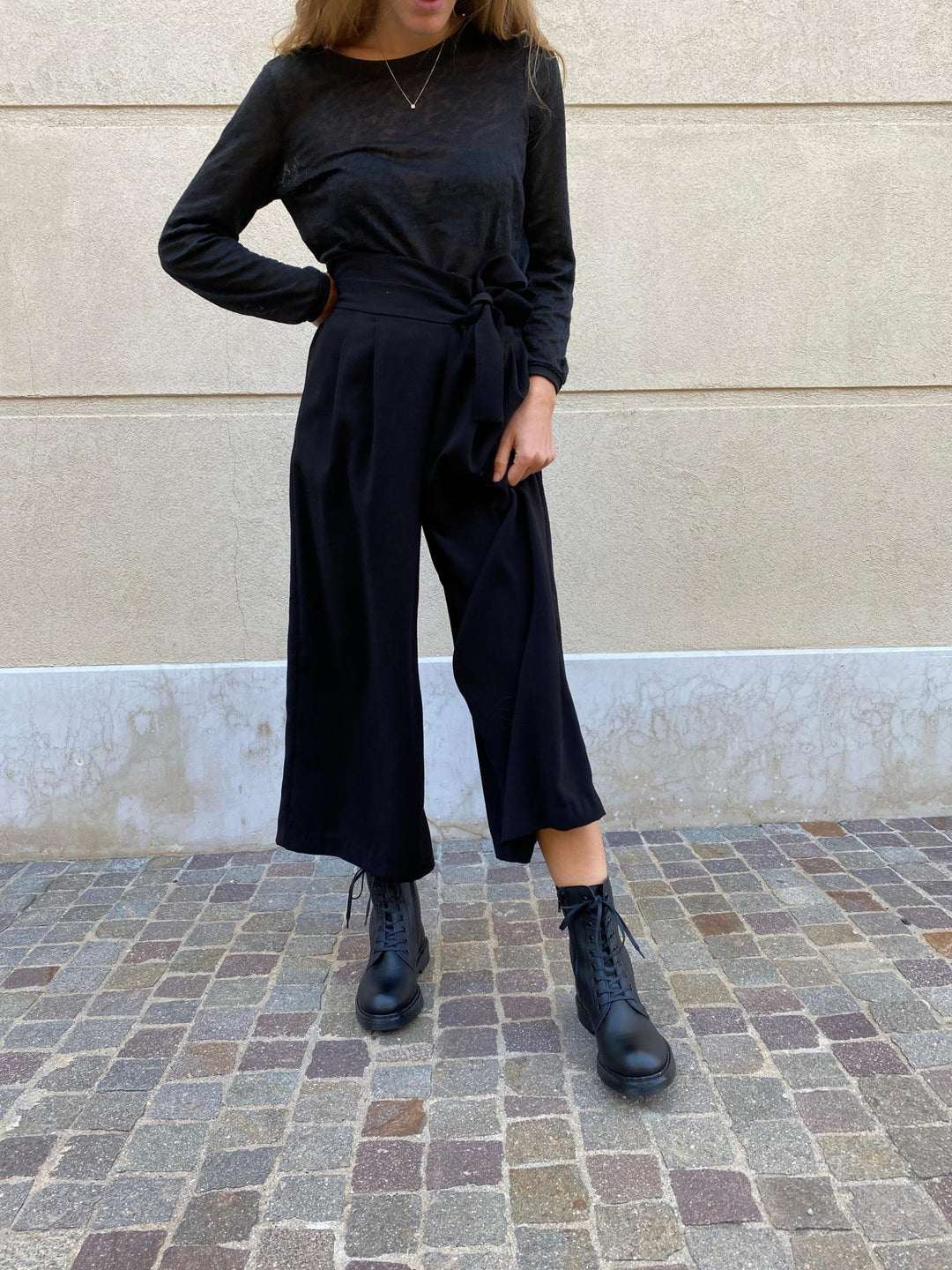 bottines noire à lacet en cuir vegan